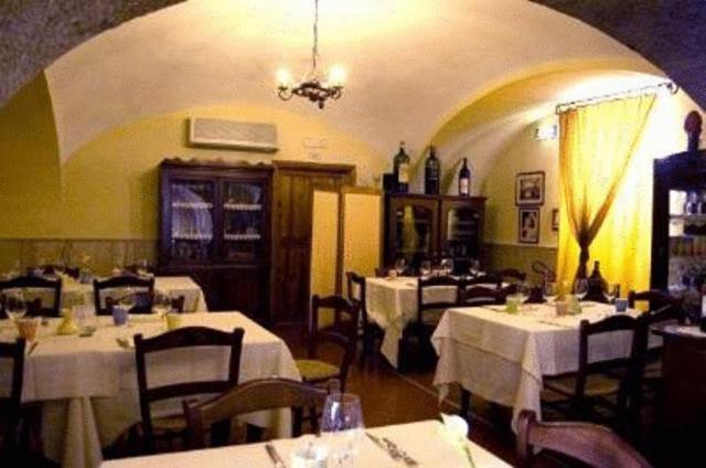 Tavernola - Locanda Di Campagna Батипалия Екстериор снимка